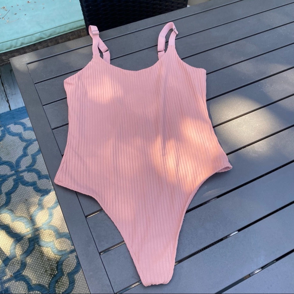 Victoria’s Secret sport bodysuit pink size S